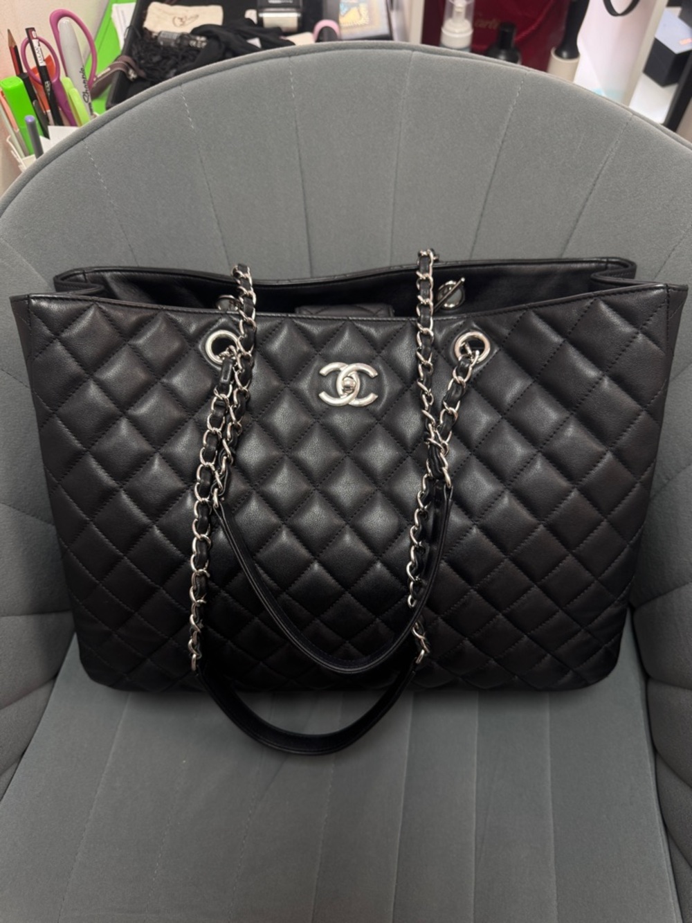 CHANEL Classic CC Shopping Tote black